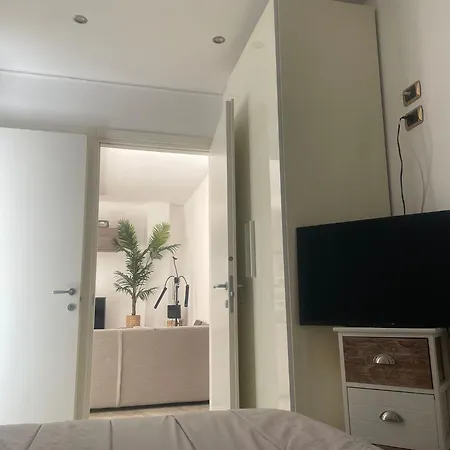 Cosy Flat Few Minutes Walk From Ariston Διαμέρισμα *