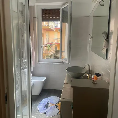 Cosy Flat Few Minutes Walk From Ariston 公寓 *